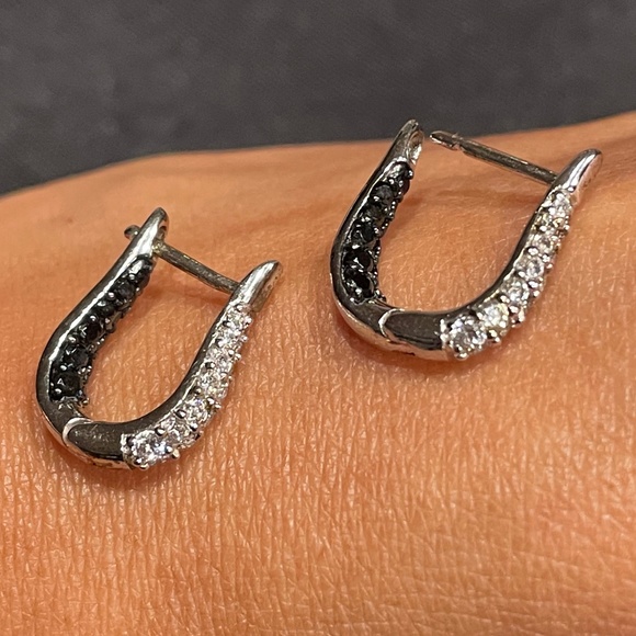 Beautiful Lab Created Black & Clear Diamonds Earrings - Picture 5 of 8